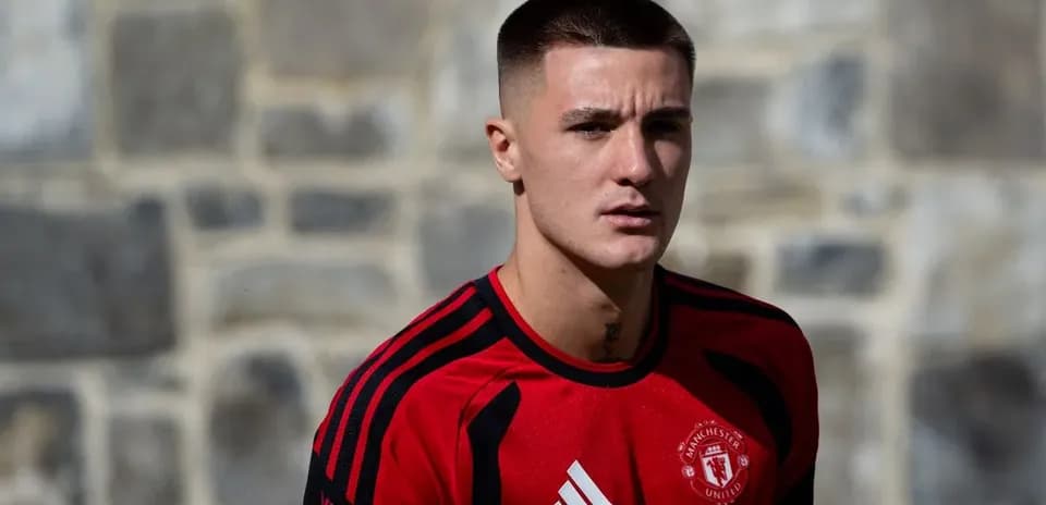 Jugador de Manchester United posando en entrenamiento