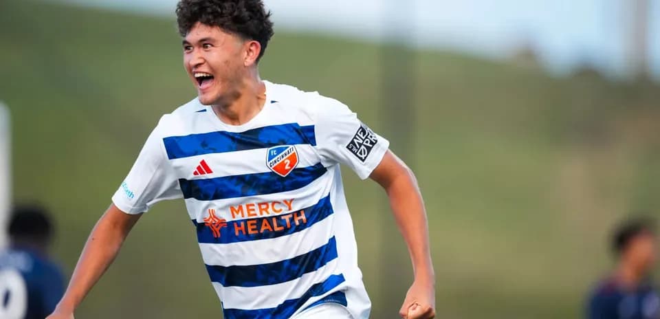 Jugador celebrando un gol de FC Cincinnati II