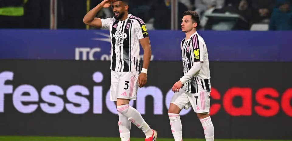 Jugadores de Juventus celebrando en el partido