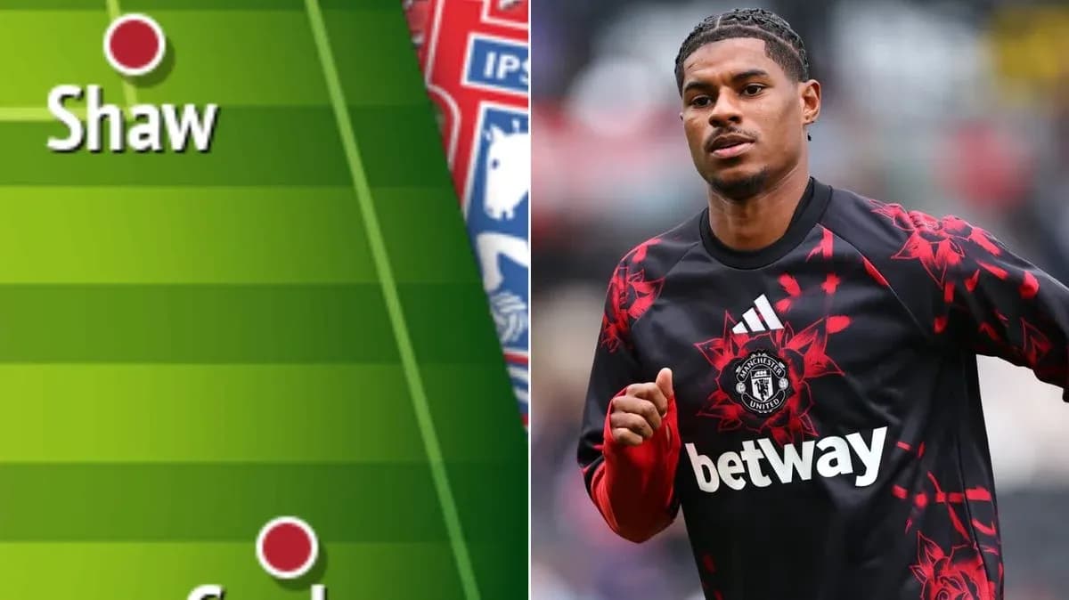 Jugadores de Manchester United en la alineación y calentamiento