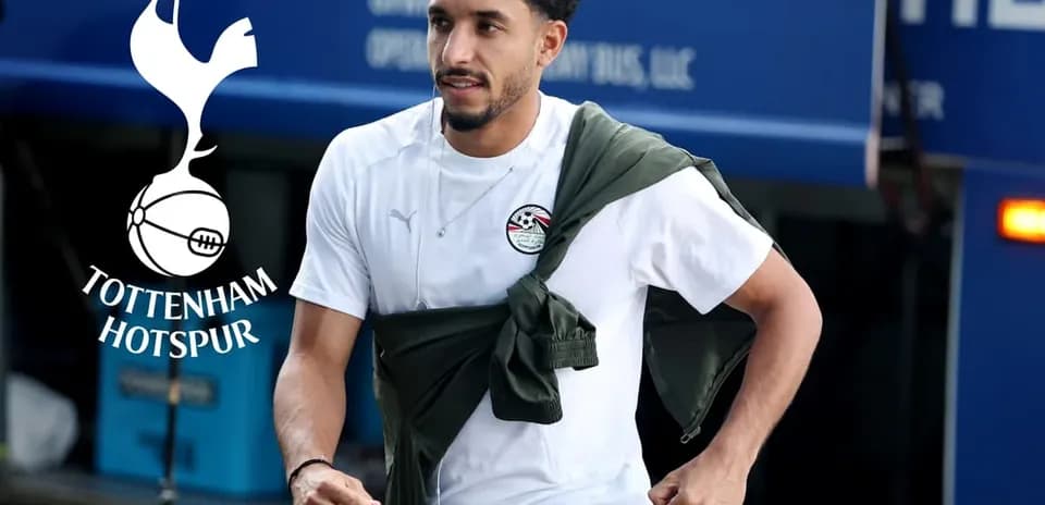 Jugador de Tottenham Hotspur llegando al entrenamiento