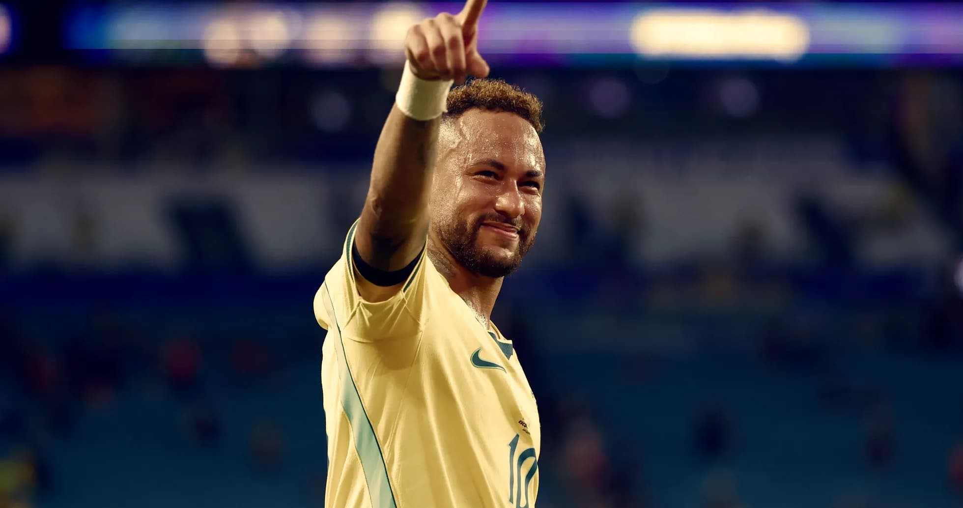 Jugador levantando el pulgar tras partido