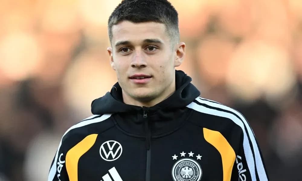 Jugador de Alemania en la zona de calentamiento