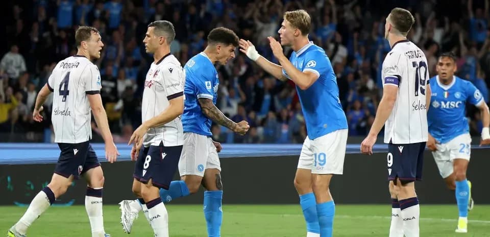 Jugadores de Napoli celebrando un gol en el partido