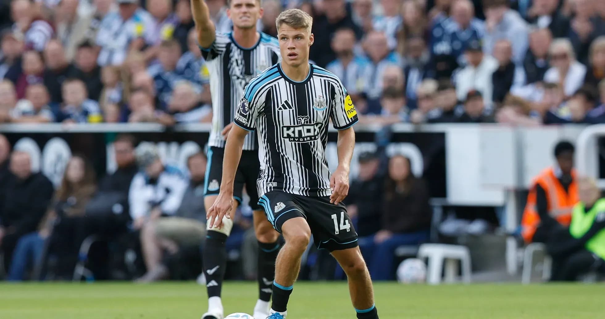 Jugador de Newcastle United en acción durante el partido