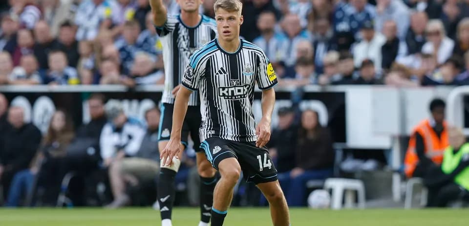 Jugador de Newcastle United en acción durante el partido