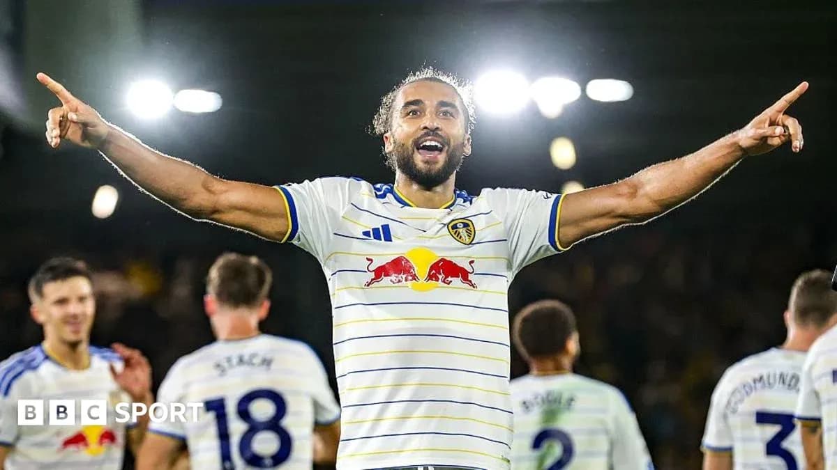 Jugador de Leeds United celebrando un gol en partido