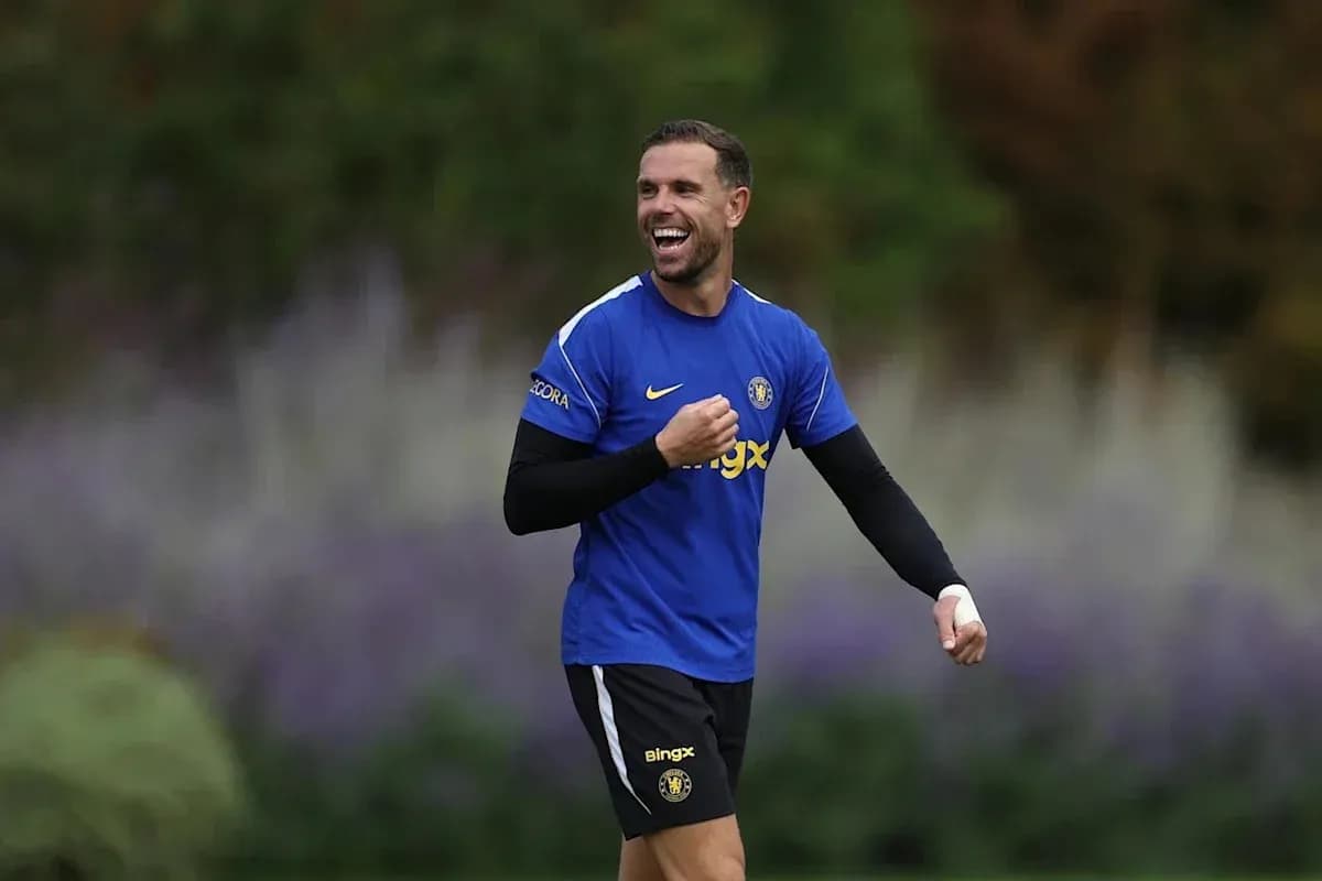 Jugador sonriente durante sesión de entrenamiento
