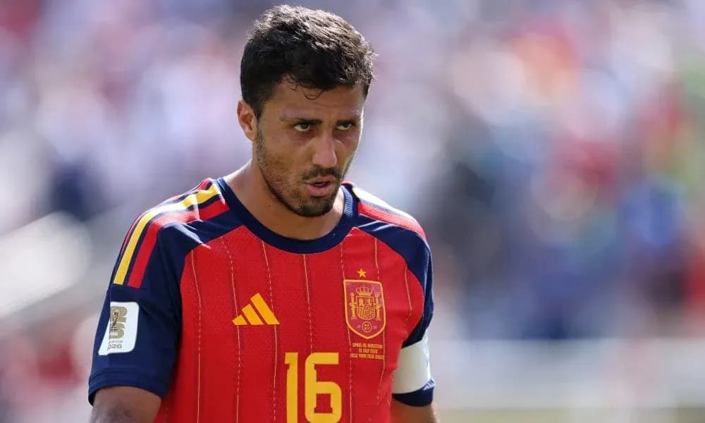 Jugador de España en uniforme durante el partido