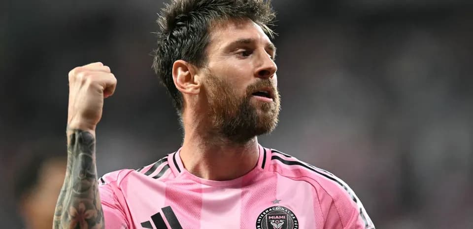 Lionel Messi celebrando en uniforme del Inter Miami