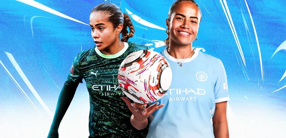 Jugadora sosteniendo balón en uniforme de Manchester City
