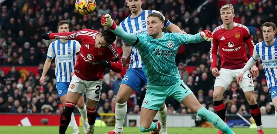 Acción del partido Brighton contra Manchester United