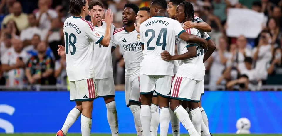 Jugadores del Real Madrid celebrando un gol