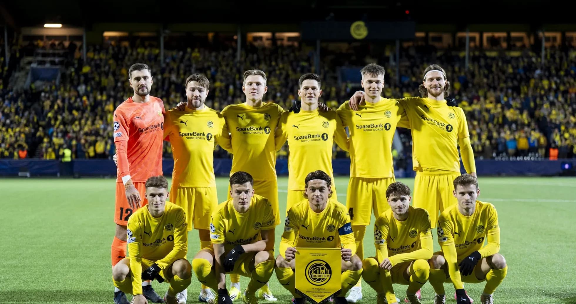 Equipo de Bodo/Glimt posando antes del partido