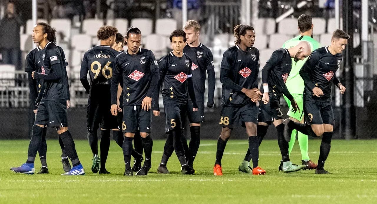 Jugadores de Birmingham Legion en el campo