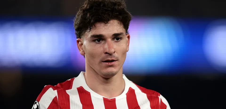 Jugador de Atlético de Madrid en acción durante partido