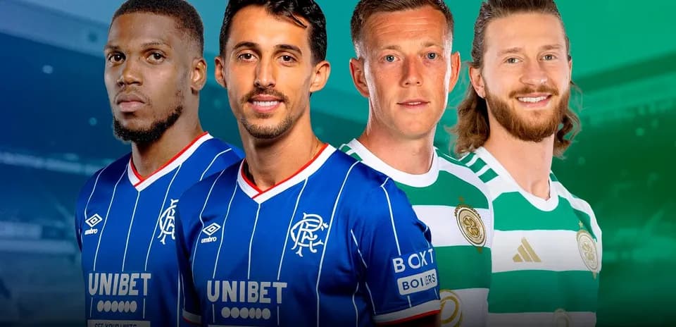 Jugadores de Rangers y Celtic posando para la foto