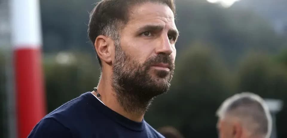 Entrenador observando durante una sesión de entrenamiento