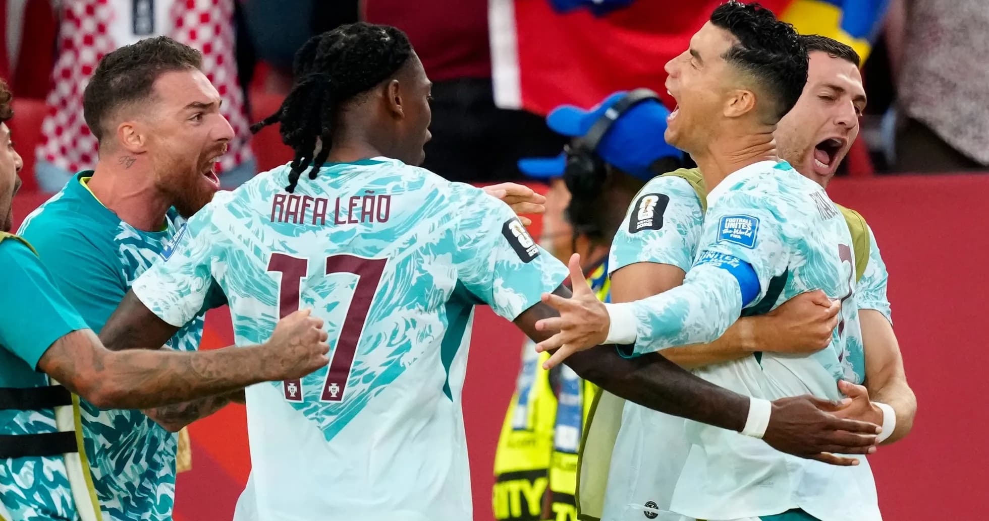 Celebración de los jugadores de Portugal en el partido