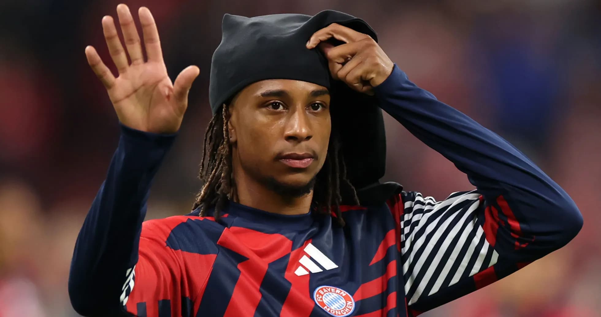 Jugador de Bayern Múnich saludando al público