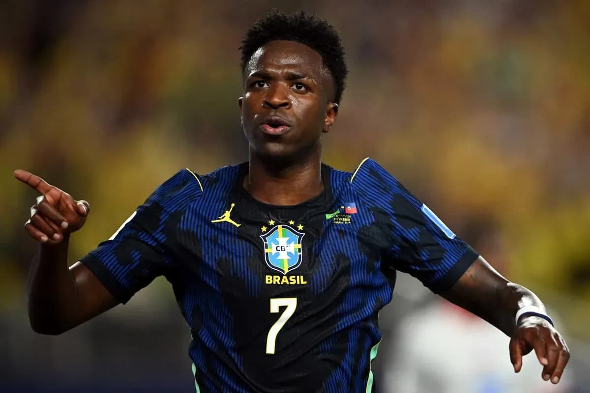Jugador de Brasil señalando durante el partido