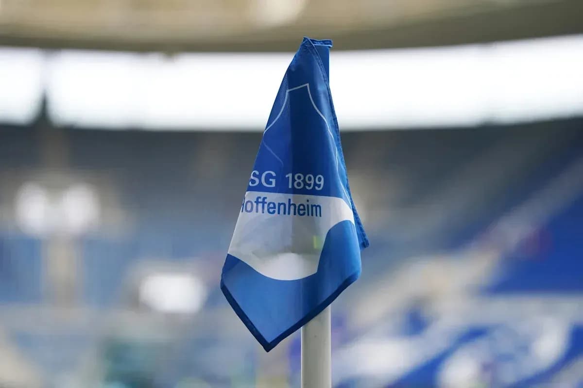Esquina con bandera de TSG 1899 Hoffenheim