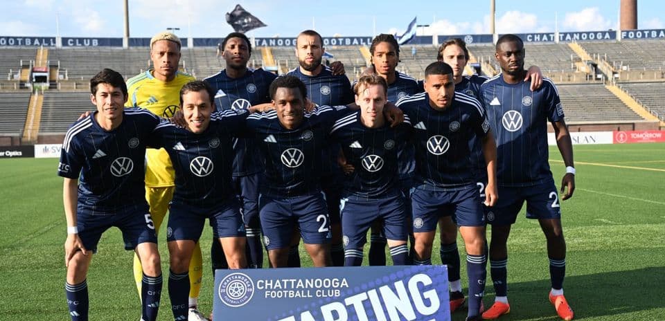 Equipo titular de Chattanooga FC posando