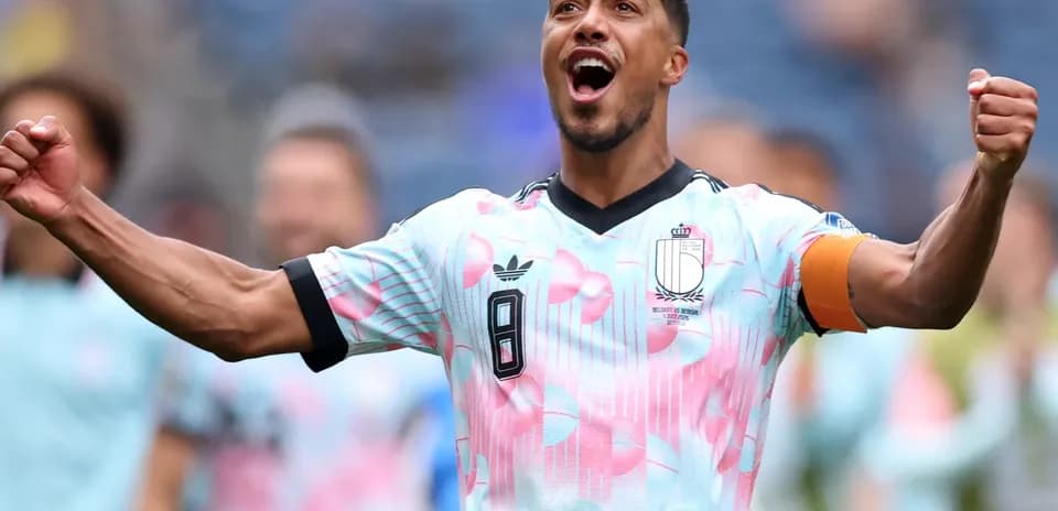 Jugador de Bélgica celebrando un gol