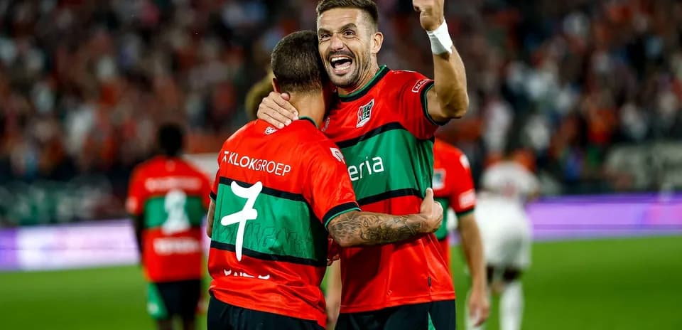 Jugadores de NEC Nijmegen celebrando un gol
