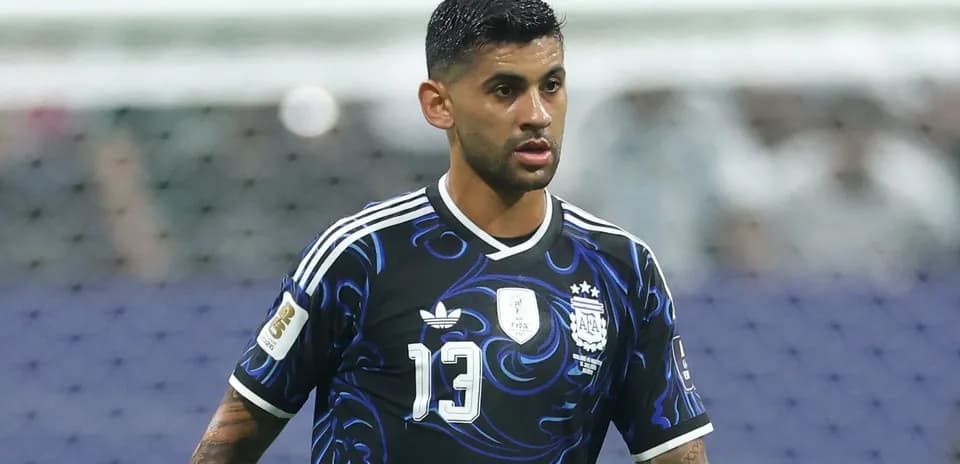 Jugador argentino en acción durante el partido