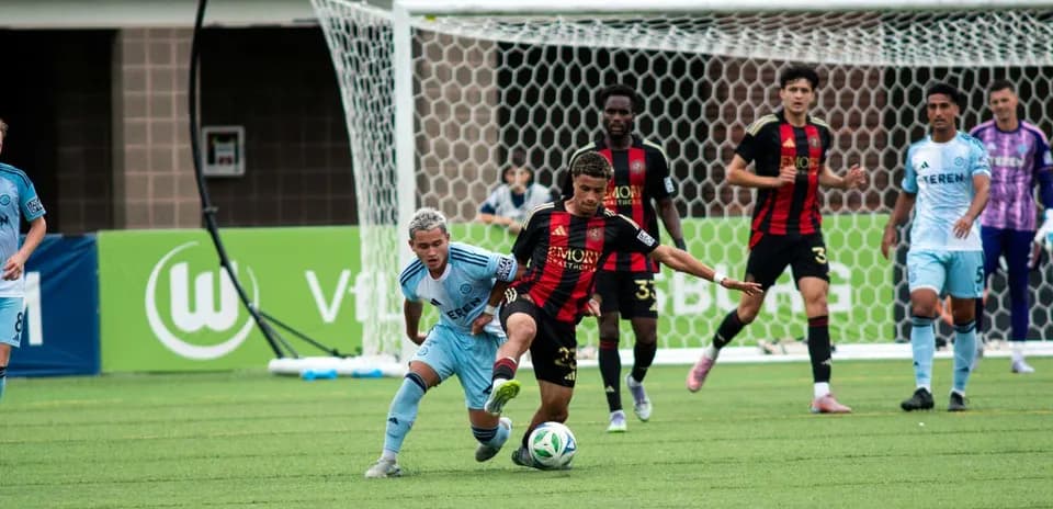 Jugador de Atlanta United II en acción