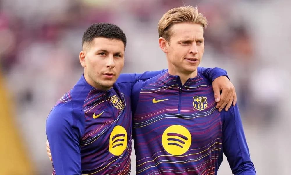 Dos jugadores de FC Barcelona en calentamiento