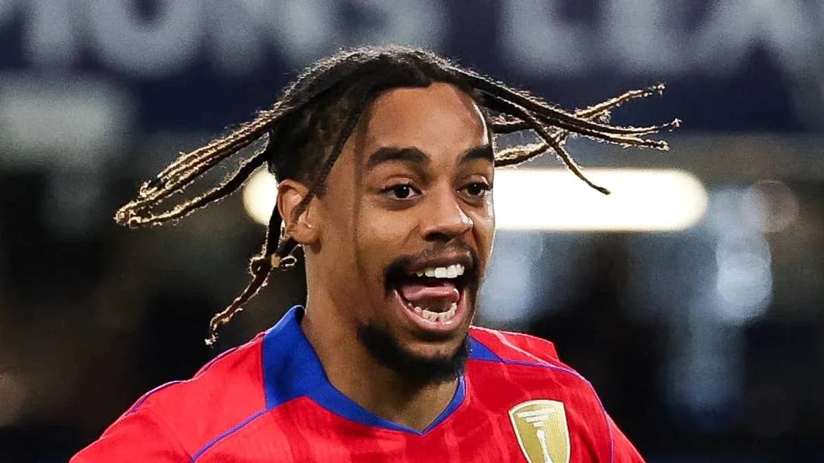 Jugador celebrando un gol en partido de fútbol