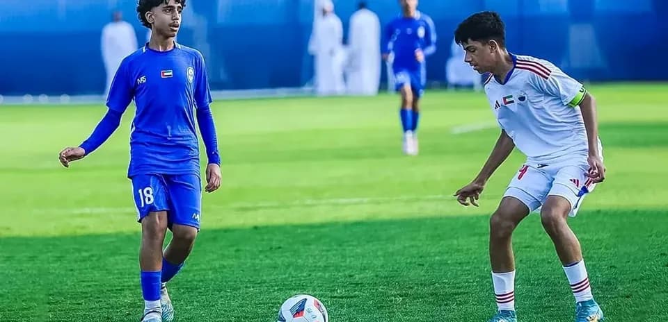 Jugadores en el partido Ittihad Kalba U23 vs Al Nasr U23