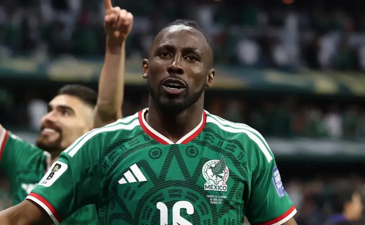 Jugador de México celebrando un gol