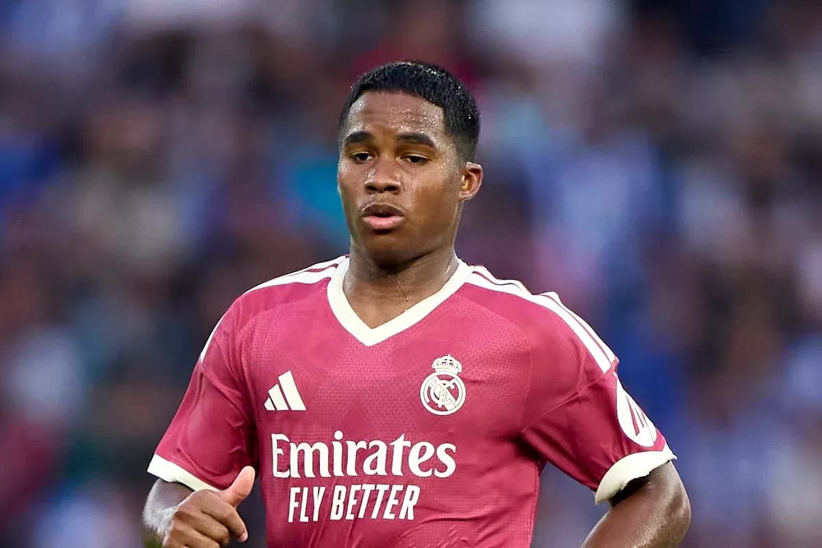 Jugador de Real Madrid en acción durante partido