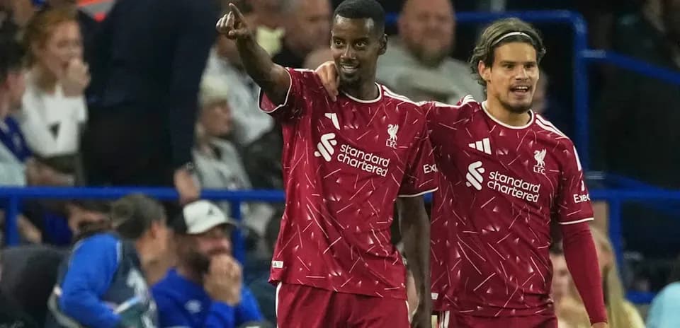 Jugadores del Liverpool celebrando un gol en partido
