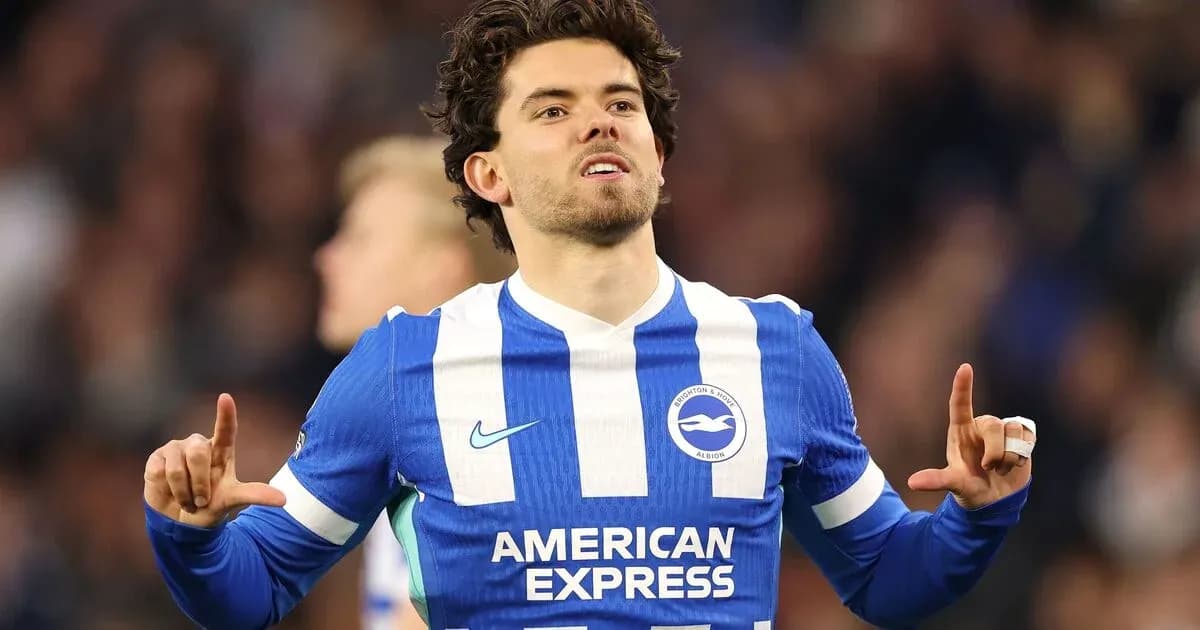 Jugador de Brighton celebrando un gol en el partido