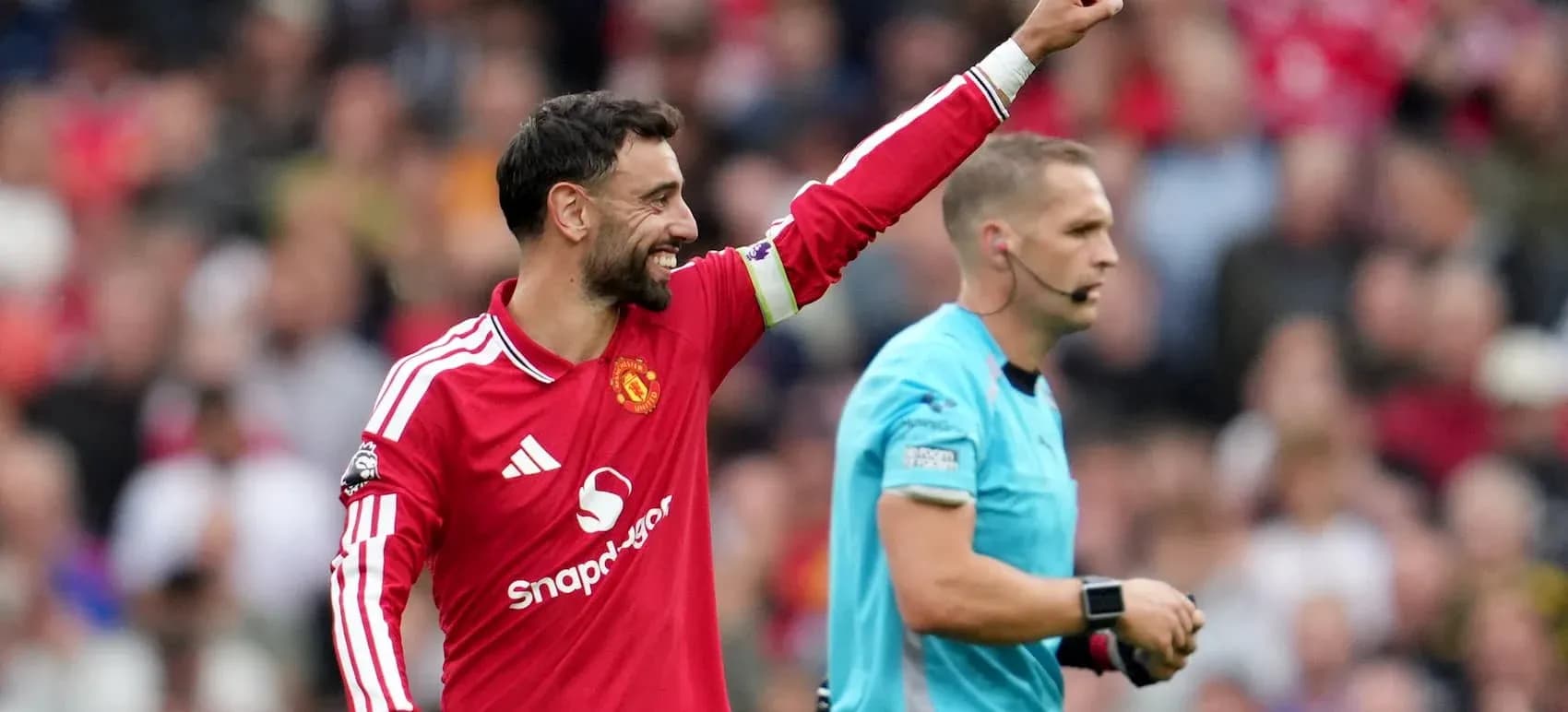 Bruno Fernandes gesticulando durante un partido