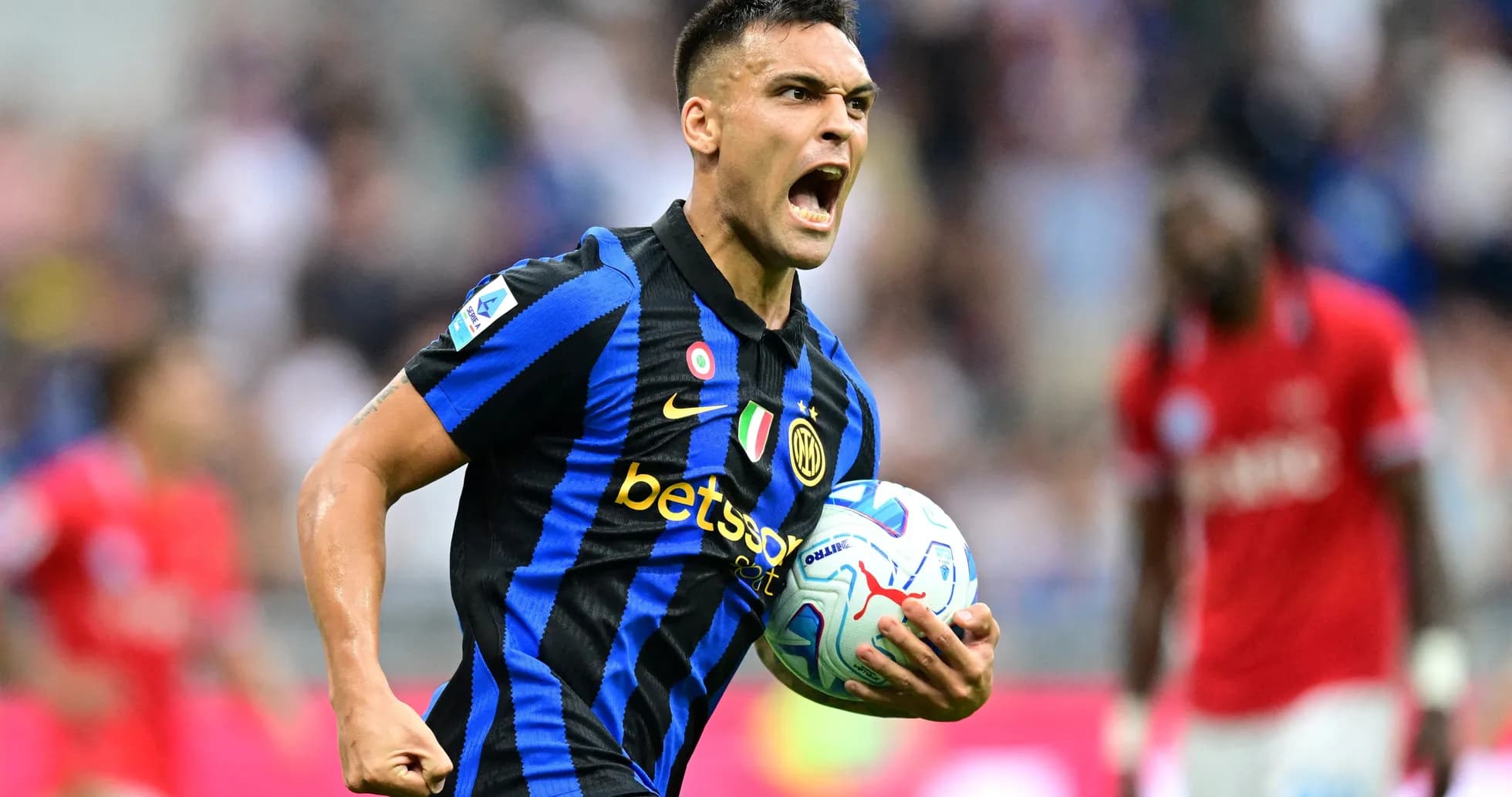 Lautaro Martínez celebrando un gol en Serie A