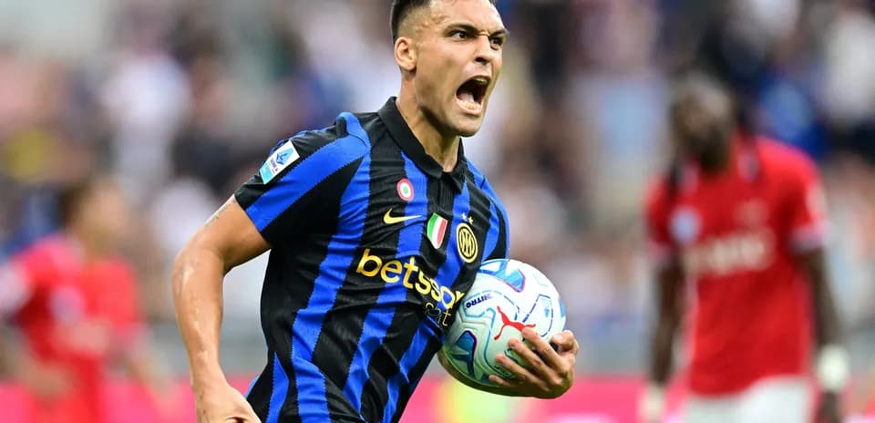 Lautaro Martínez celebrando un gol en Serie A
