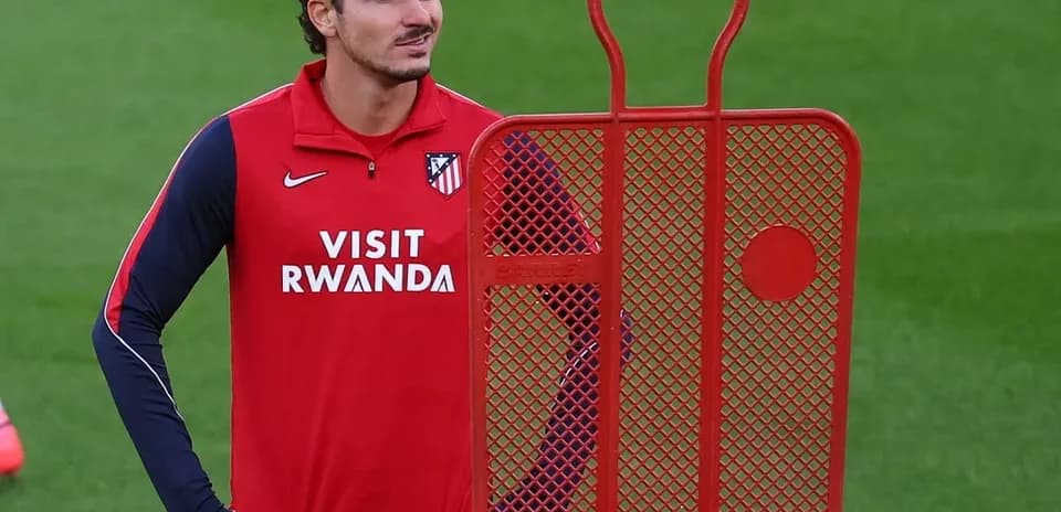 Jugador de Atlético de Madrid en sesión de entrenamiento