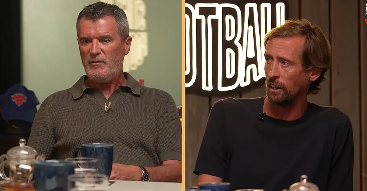 Roy Keane y Peter Crouch en conversación