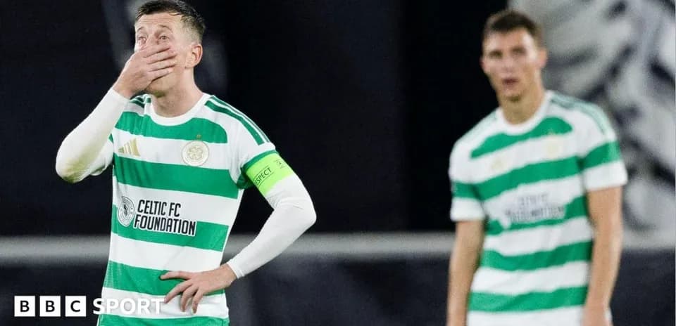 Jugadores de Celtic FC mostrando frustración en el campo