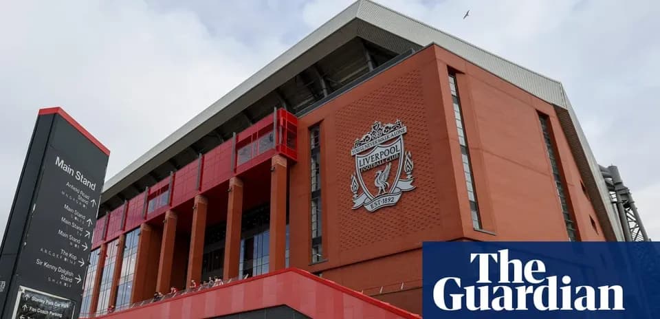 Fachada del estadio de Liverpool Football Club