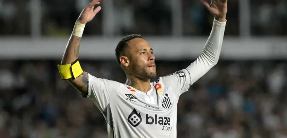 Jugador levantando las manos en celebración