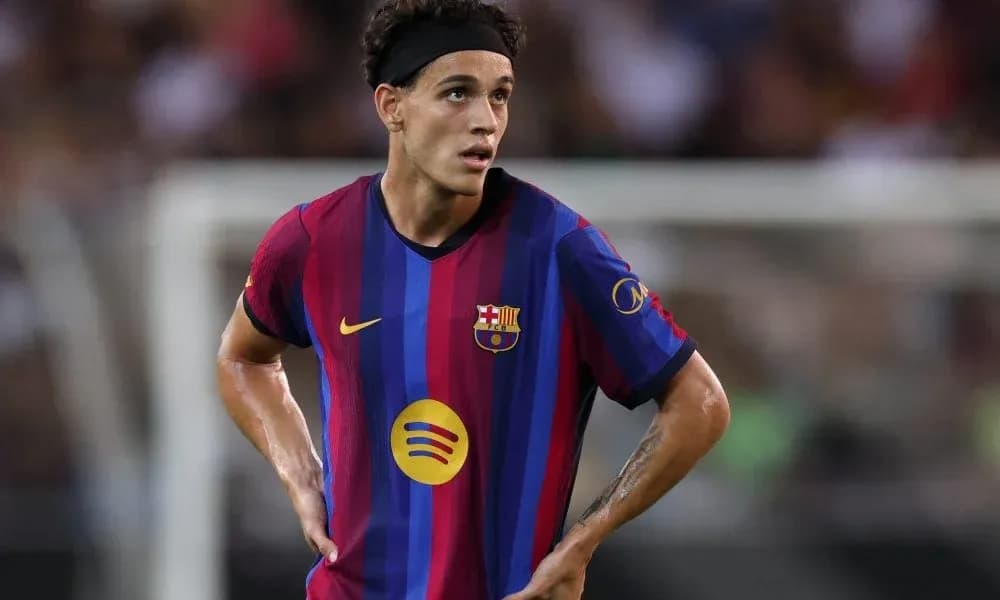 Jugador de Barcelona en acción durante partido