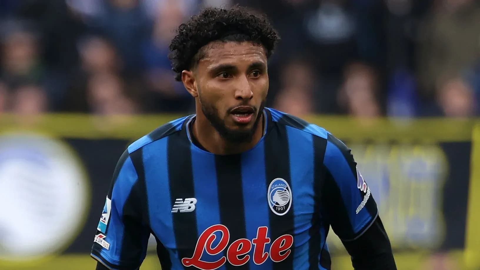 Jugador de Atalanta en acción durante un partido