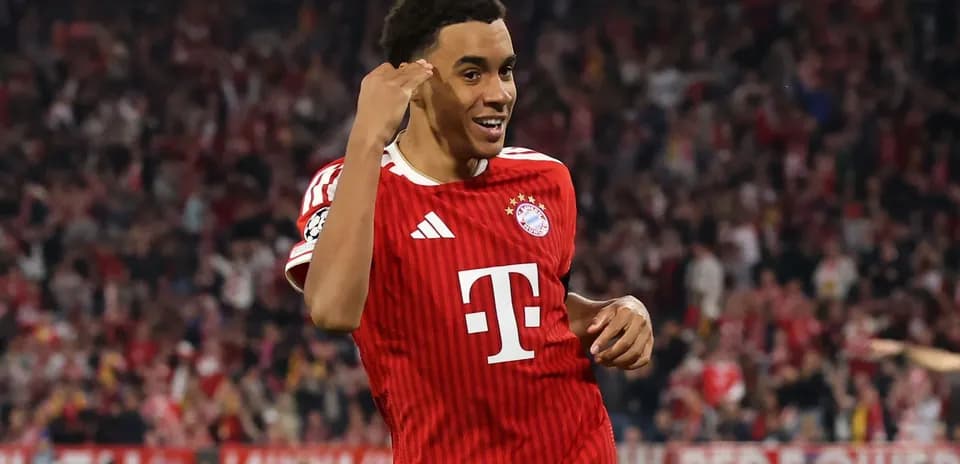 Jugador de Bayern Múnich celebrando un gol