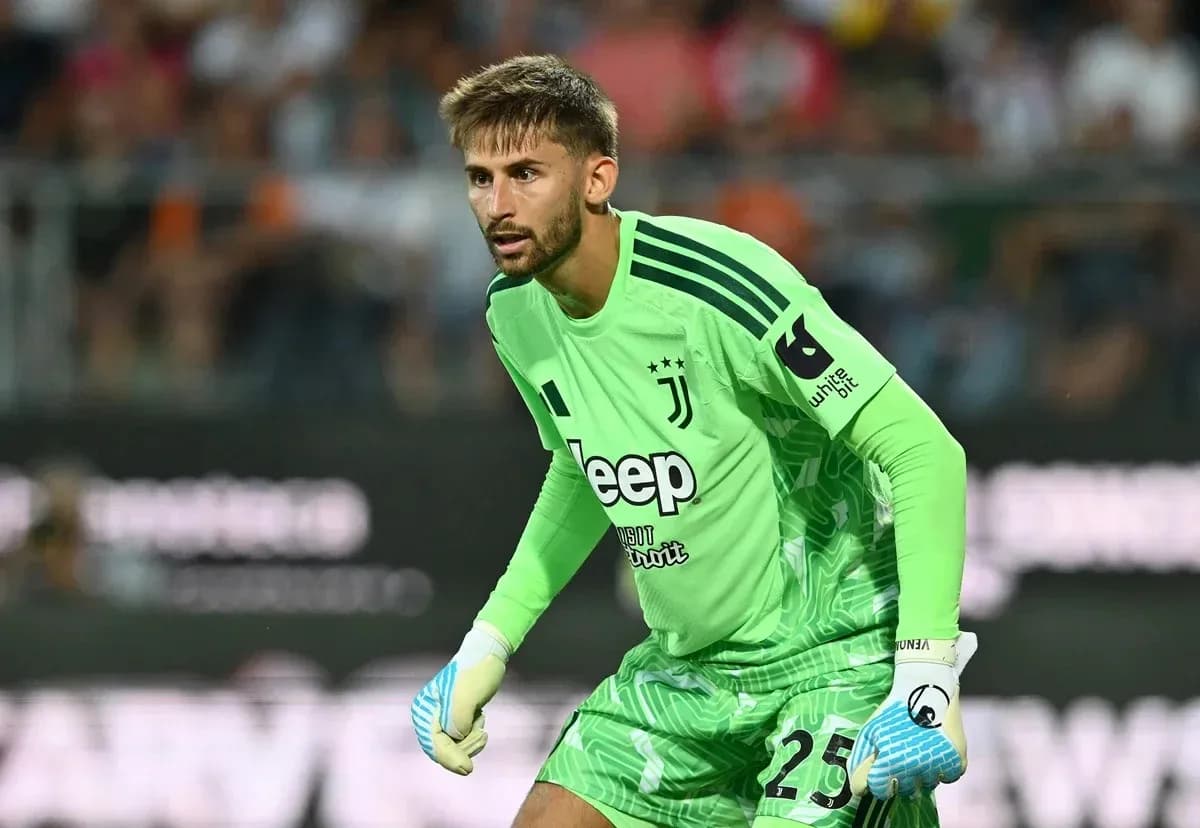 Portero de Juventus preparado para el juego